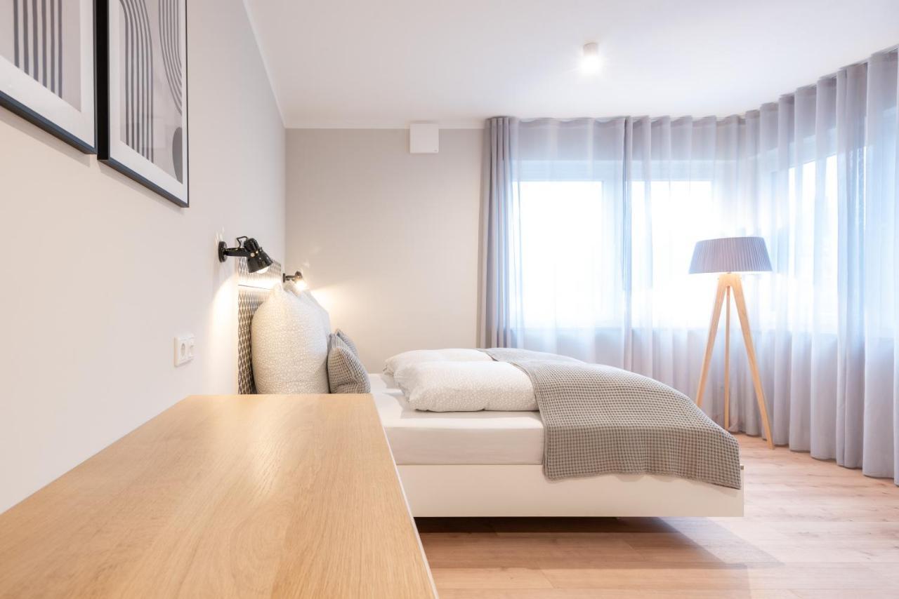 The Woodmans Airport Boardinghouse Apartahotel